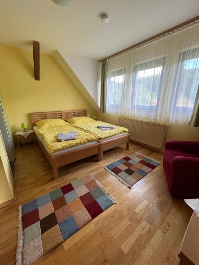 Privatzimmer Familie Pair/Schmoll Spital am Semmering Habitación foto